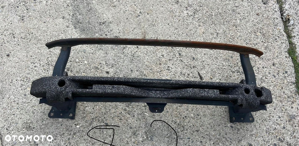 Belka zderzaka wzmocnienie VW Passat B8 3G0