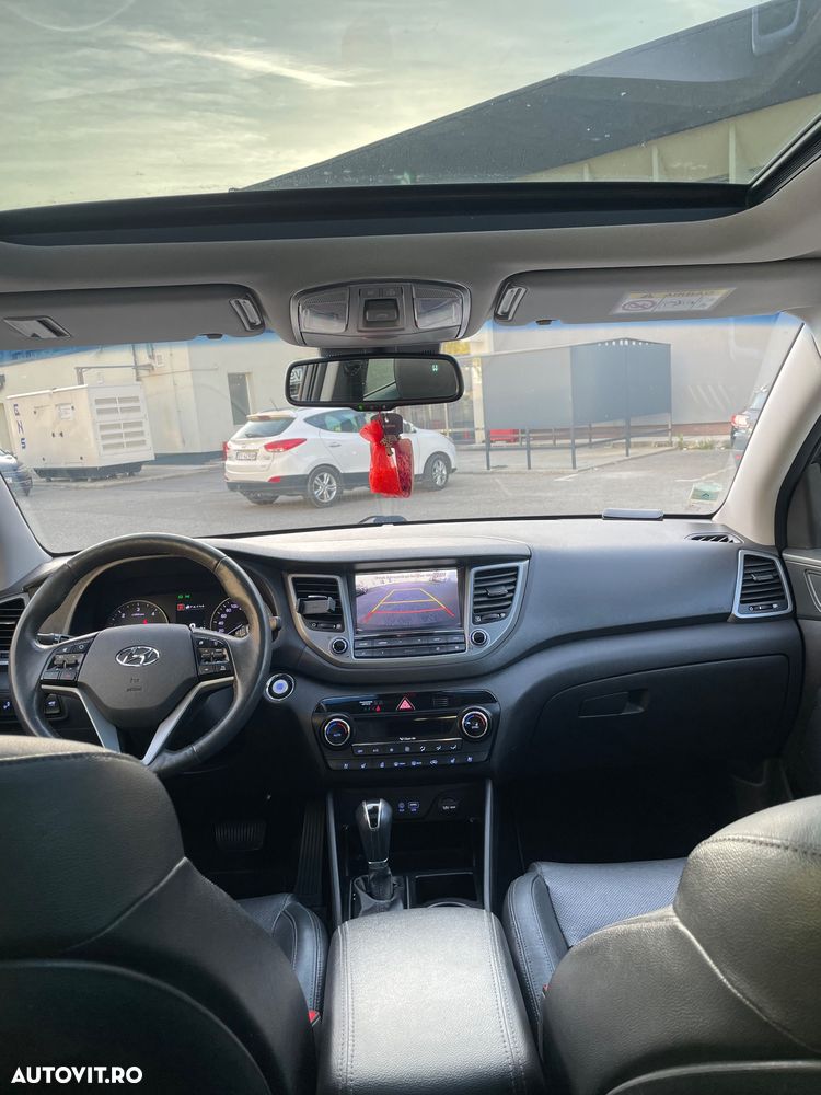 Hyundai Tucson 2.0 CRDI 4WD Automatik Premium - 6