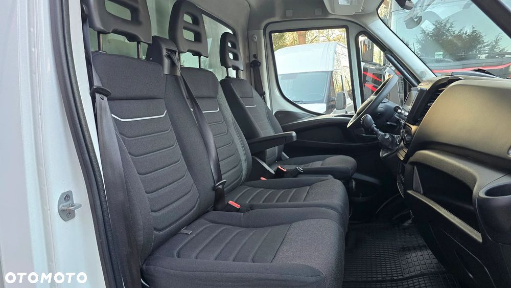Iveco ❗️❗️DAILY 3.0 180Km 50C18 JAK NOWY ❗️❗️NOWY MODEL / CHŁODNIA MROŹNIA -32 +32 / ZASILANIE 230V / PIERWSZY WŁASCICIEL / NAVI / KAMERA COFANIA / FULL LED / TEMPOMAT AKTYWNY / BLIŹNIAKI / GRUBA SCIANKA / ZABUDOWA IGLOOCAR / AGREGAT CARRIER / WERSJA WZMOCNIONA / FULL OPCJA / SERWIS ASO / SALON POLSKA / 35C15 50C15 35C18❗❗ JAK Z SALONU - NOWY -❗❗ - 30