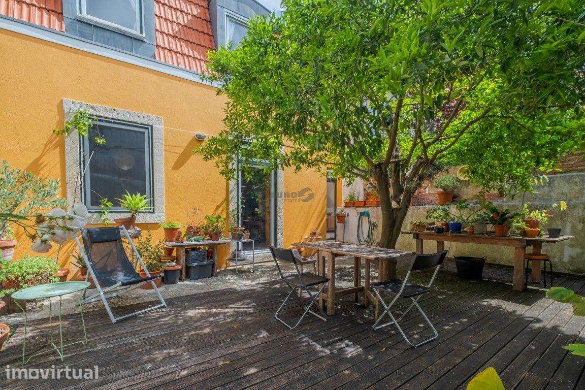 Moradia duplex na Graça com 5 Quartos e Jardim - Grande imagem: 3/25