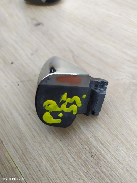 MERCEDES W211 E-KLASA ZAŚLEPKA WKŁADKI KLAMKI 189 - 4