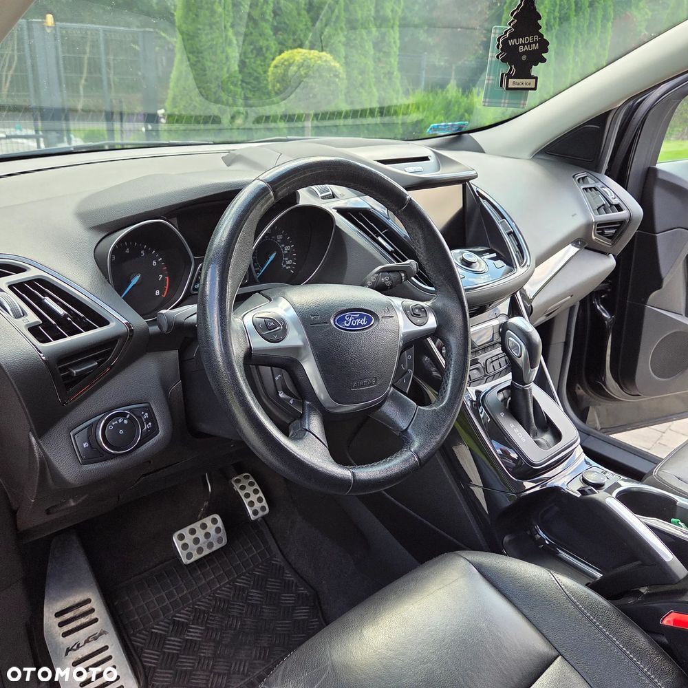 Ford Kuga - 10