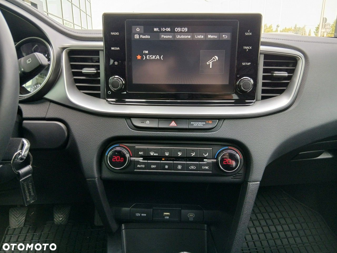 Kia Ceed - 16
