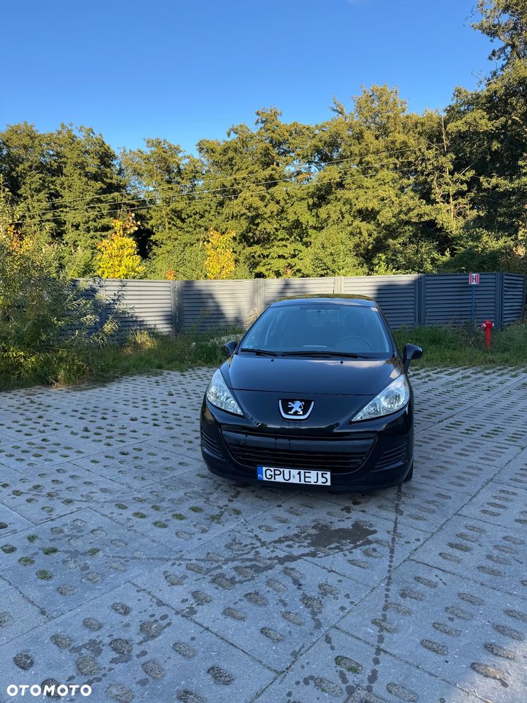 Peugeot 207 - 1