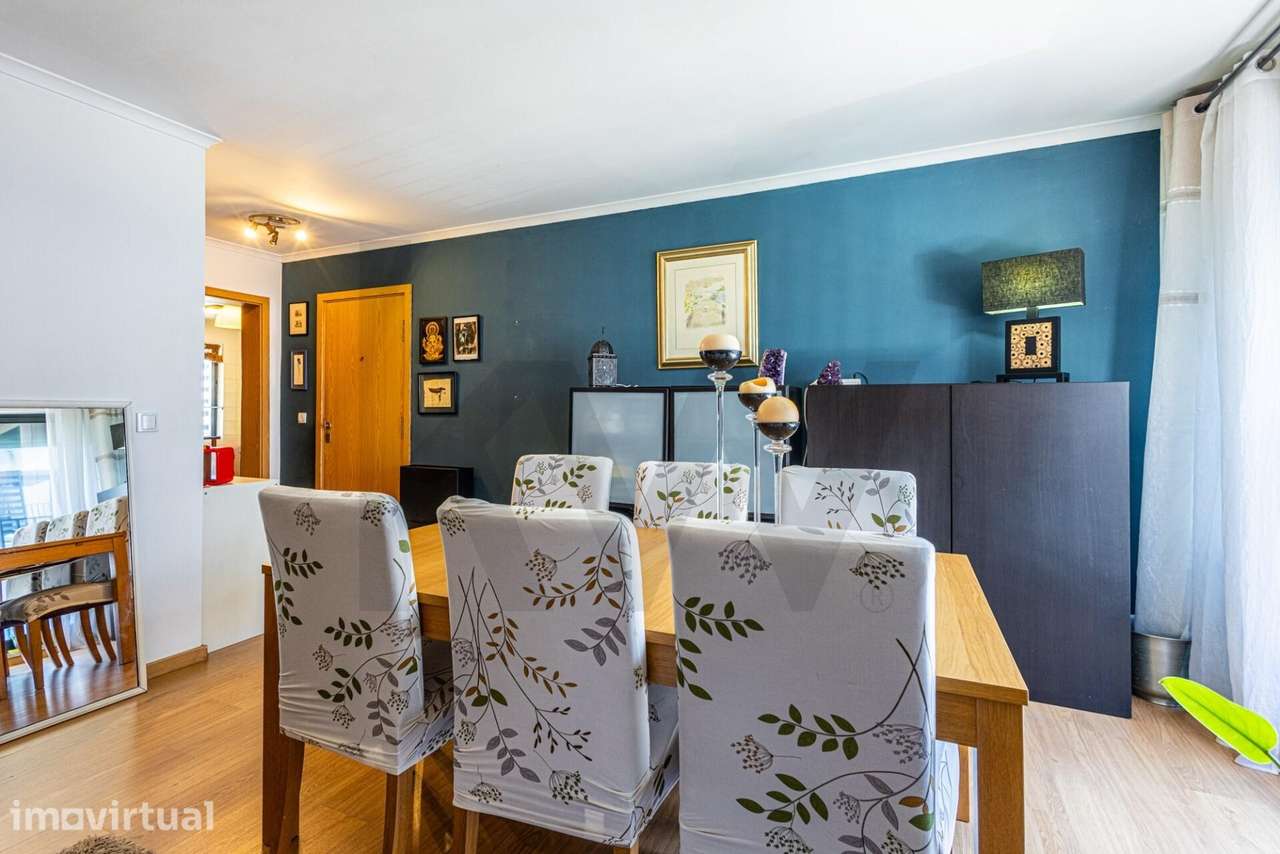 Apartamento T2 com Luz Natural, Arrecadação e 2 Lugares de Garagem – A - Grande imagem: 2/57