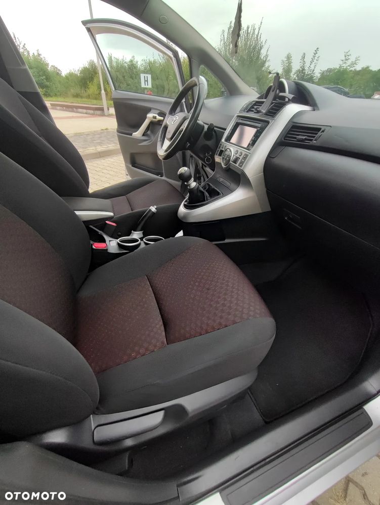 Toyota Verso - 16
