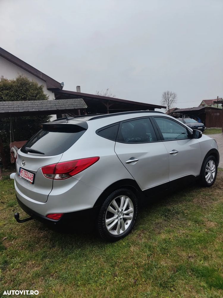 Hyundai ix35 2.0 CRDI 4WD Premium - 4