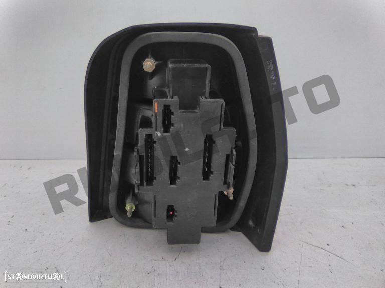 Farolim Trás Painel Esquerdo  Vw Polo Ii (86c) [1981_1994] 1.1 - 2
