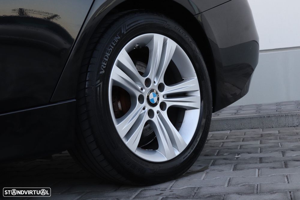 BMW 318 d Touring xDrive Line Sport - 6
