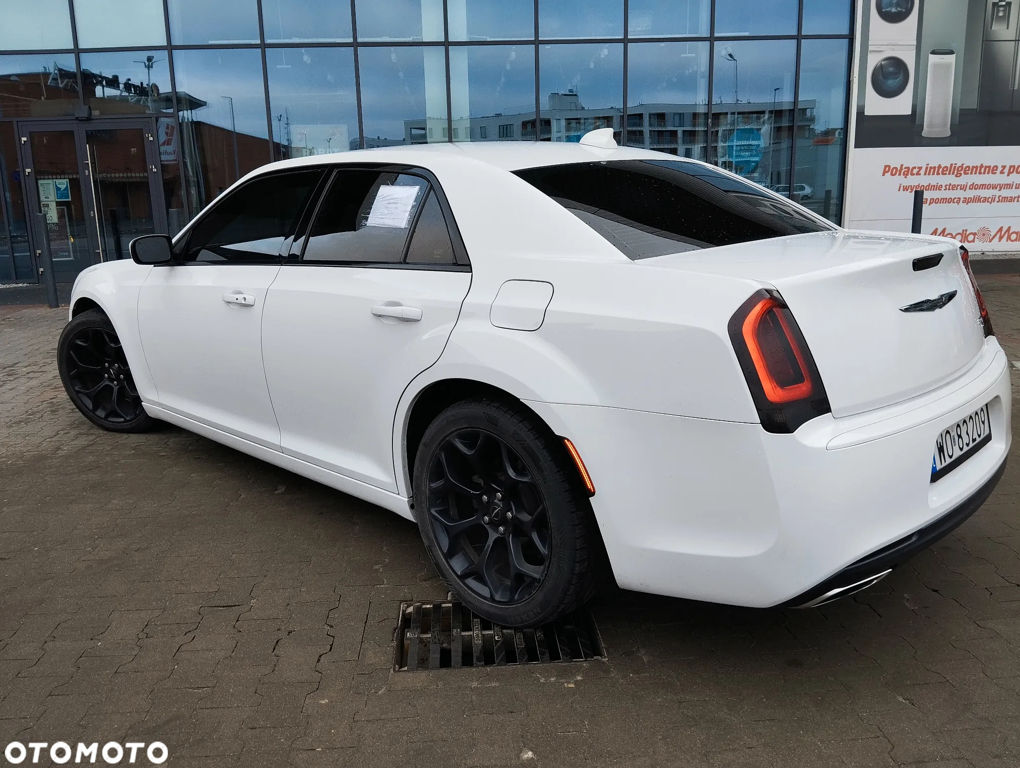 Chrysler 300s - 22