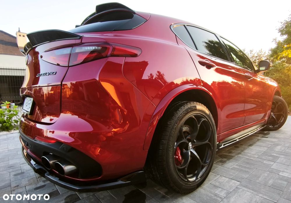 Alfa Romeo Stelvio 2.9 V6 Bi-Turbo Quadrifoglio Q4 - 4