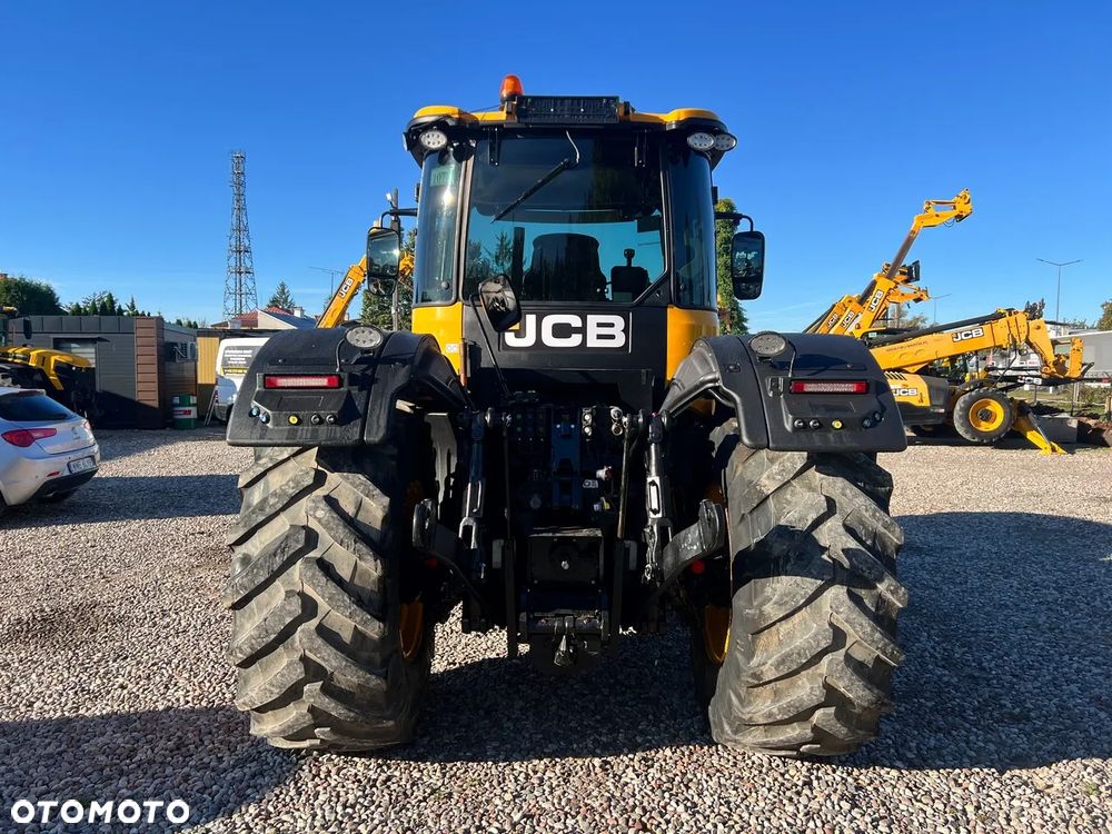 JCB Fastrac 4220 - 4