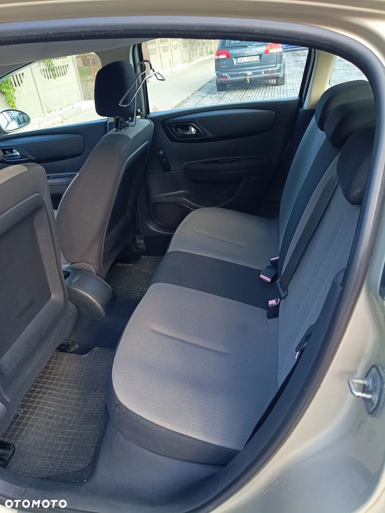 Citroën C4 1.4 16V SX - 6