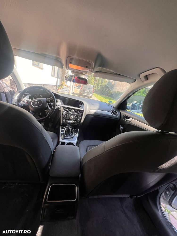Audi A4 Limuzina 2.0 TDI - 6