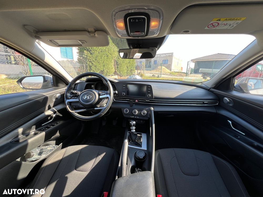 Hyundai Elantra 1.6 l 123 CP 6MT Classic - 5