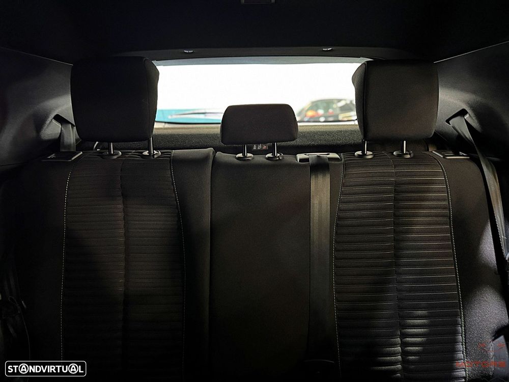 Peugeot 2008 1.2 PureTech SE Style - 39