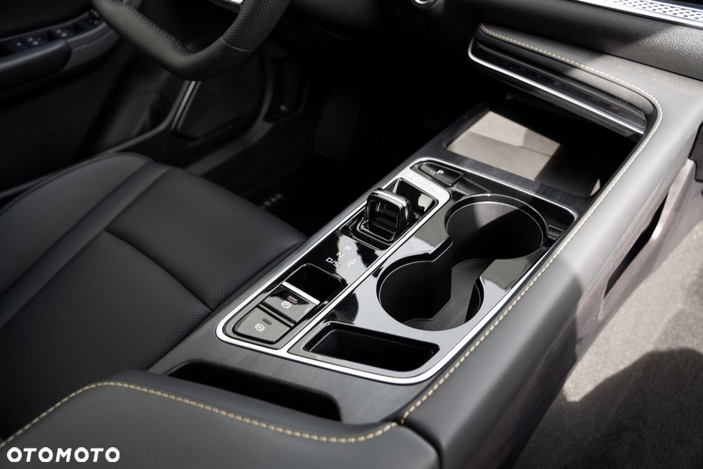 Bestune B70 2.0T Elegance - 19