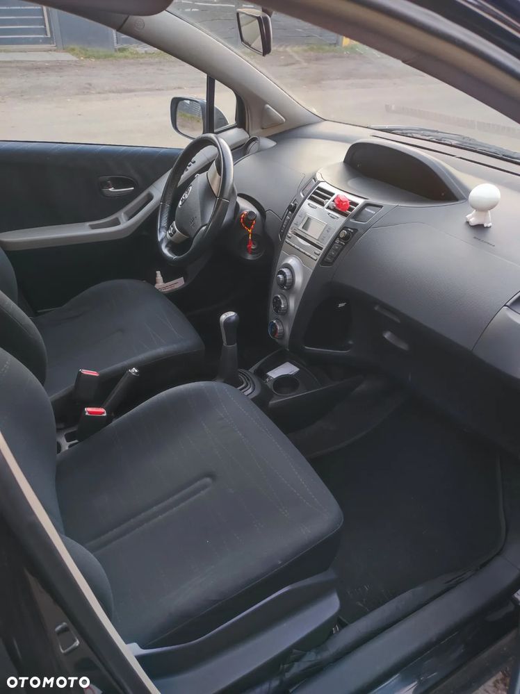 Toyota Yaris 1.4 D-4D Luna - 13