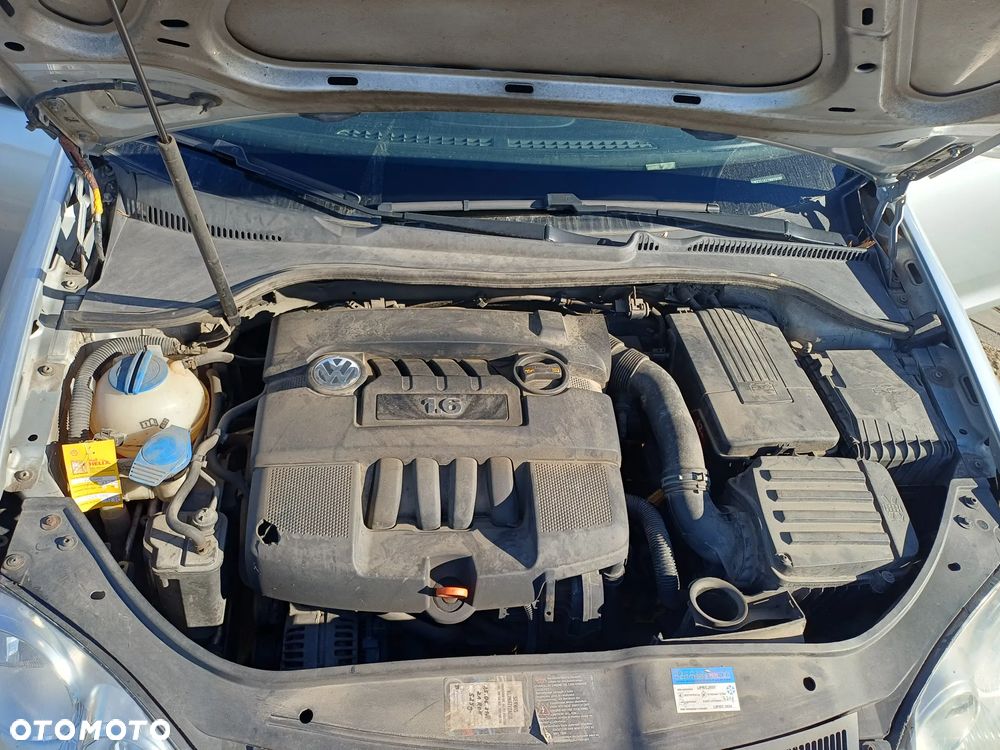 Volkswagen Jetta 1.6 Trendline - 10