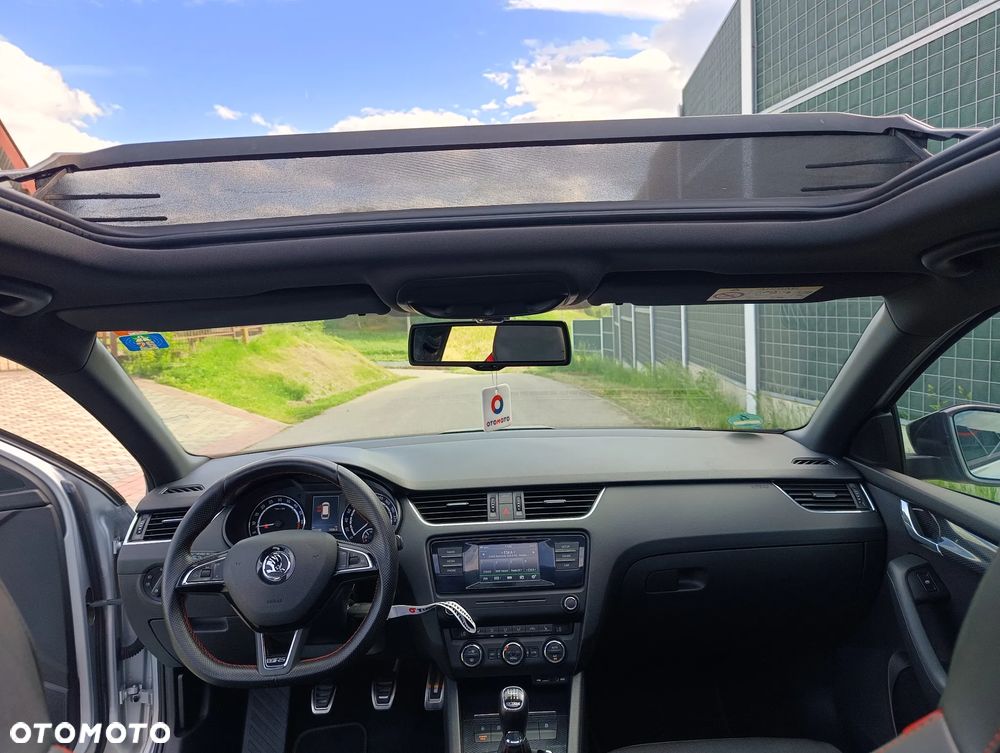 Skoda Octavia 2.0 TDI RS - 30