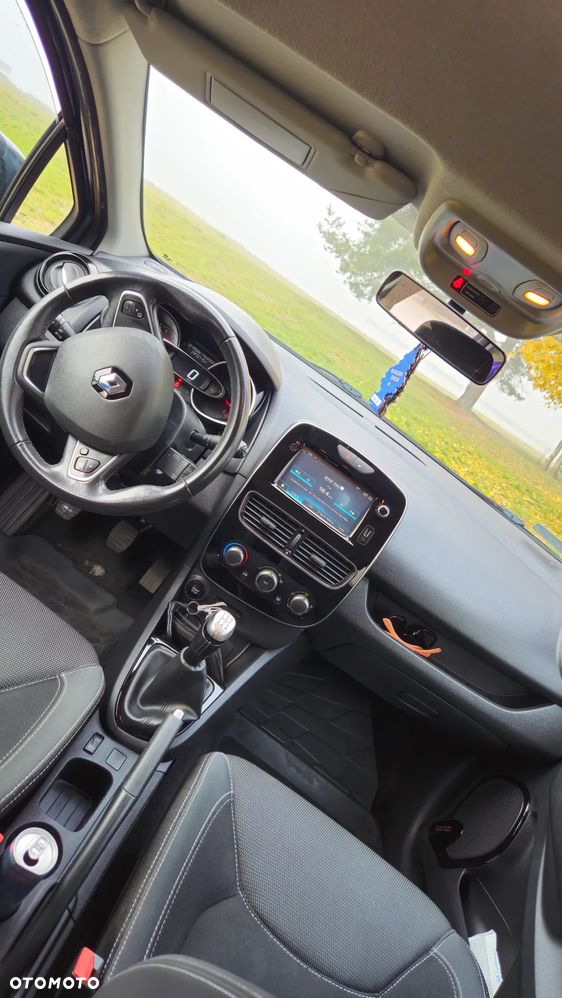 Renault Clio 1.2 16V Alize - 9