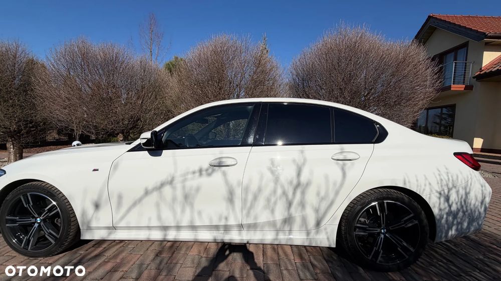 BMW Seria 3 320i xDrive M Sport - 8