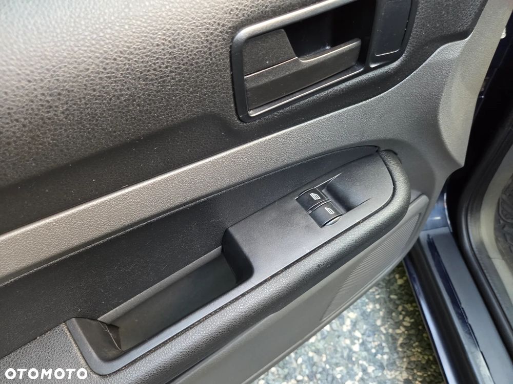 Ford Focus 1.8 TDCi Ambiente - 12