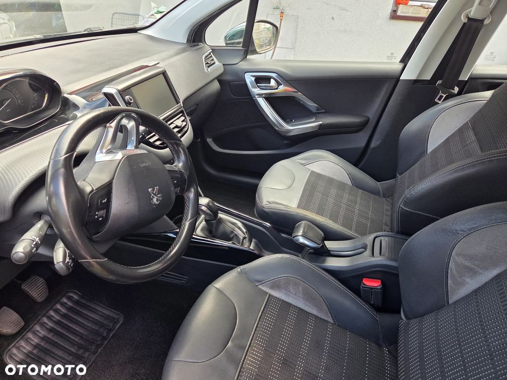 Peugeot 2008 e-HDi FAP 92 STOP & START Active - 6
