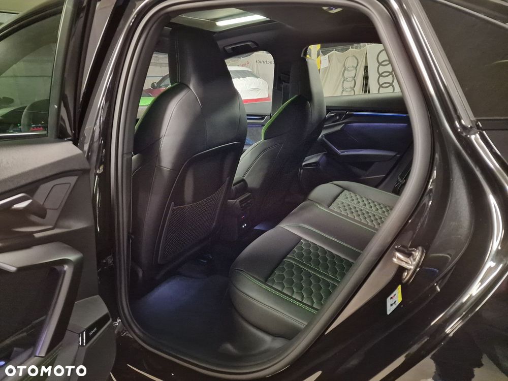 Audi RS3 Limousine - 13