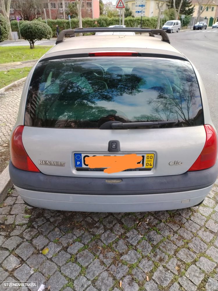 Renault Clio 1.9 DTi RXE - 15