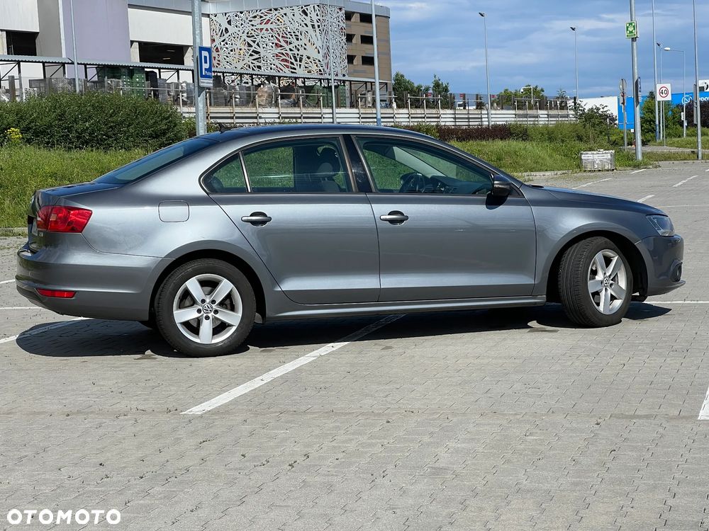 Volkswagen Jetta 1.2 TSI Trendline - 7