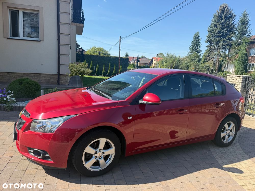 Chevrolet Cruze 1.6 LT+ - 17