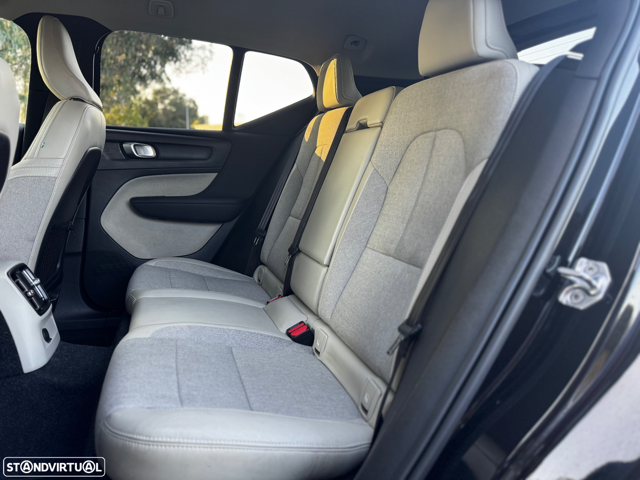 Volvo XC 40 1.5 T5 PHEV Momentum Plus - 20