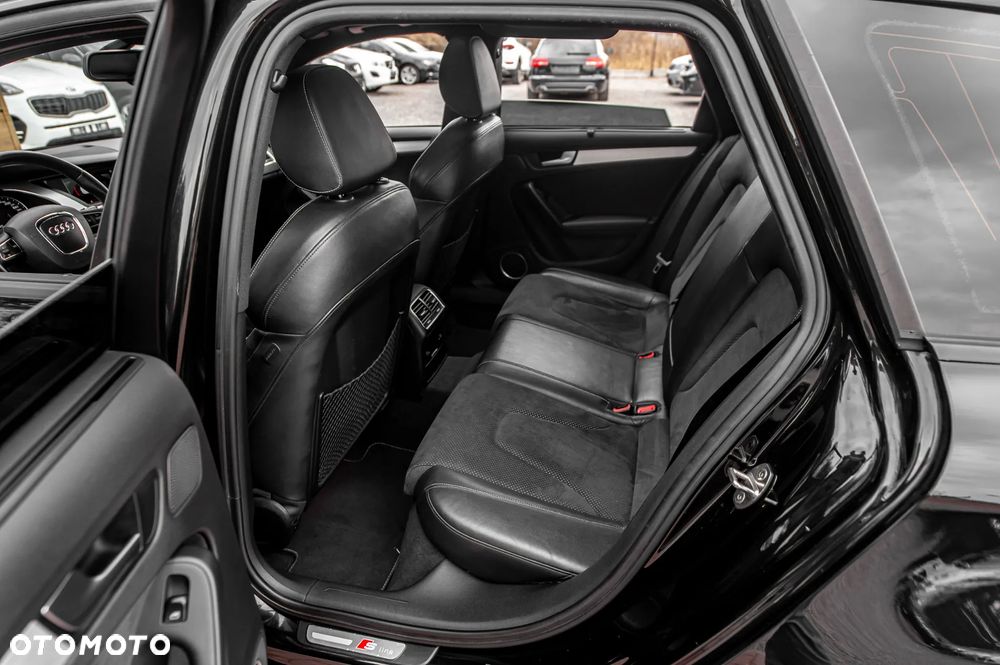 Audi A4 Avant 2.0 TFSI quattro S tronic S line Sportpaket - 19