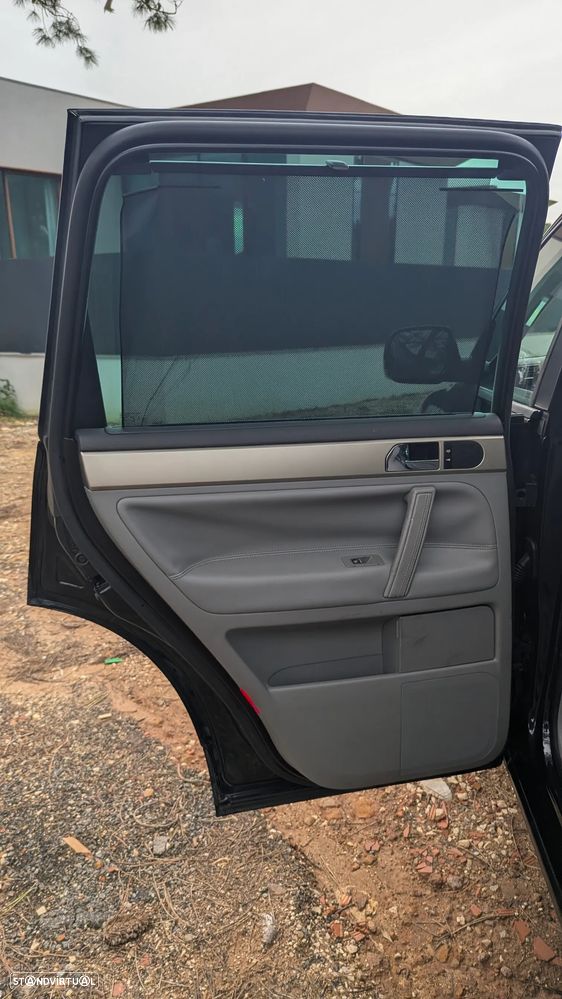 VW Touareg 3.0 TDI V6 Tiptronic - 5