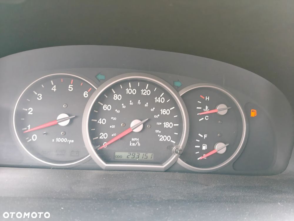 Kia Carnival CRDi Executive - 36
