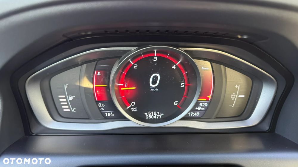 Volvo XC 60 D3 Drive-E Momentum - 18