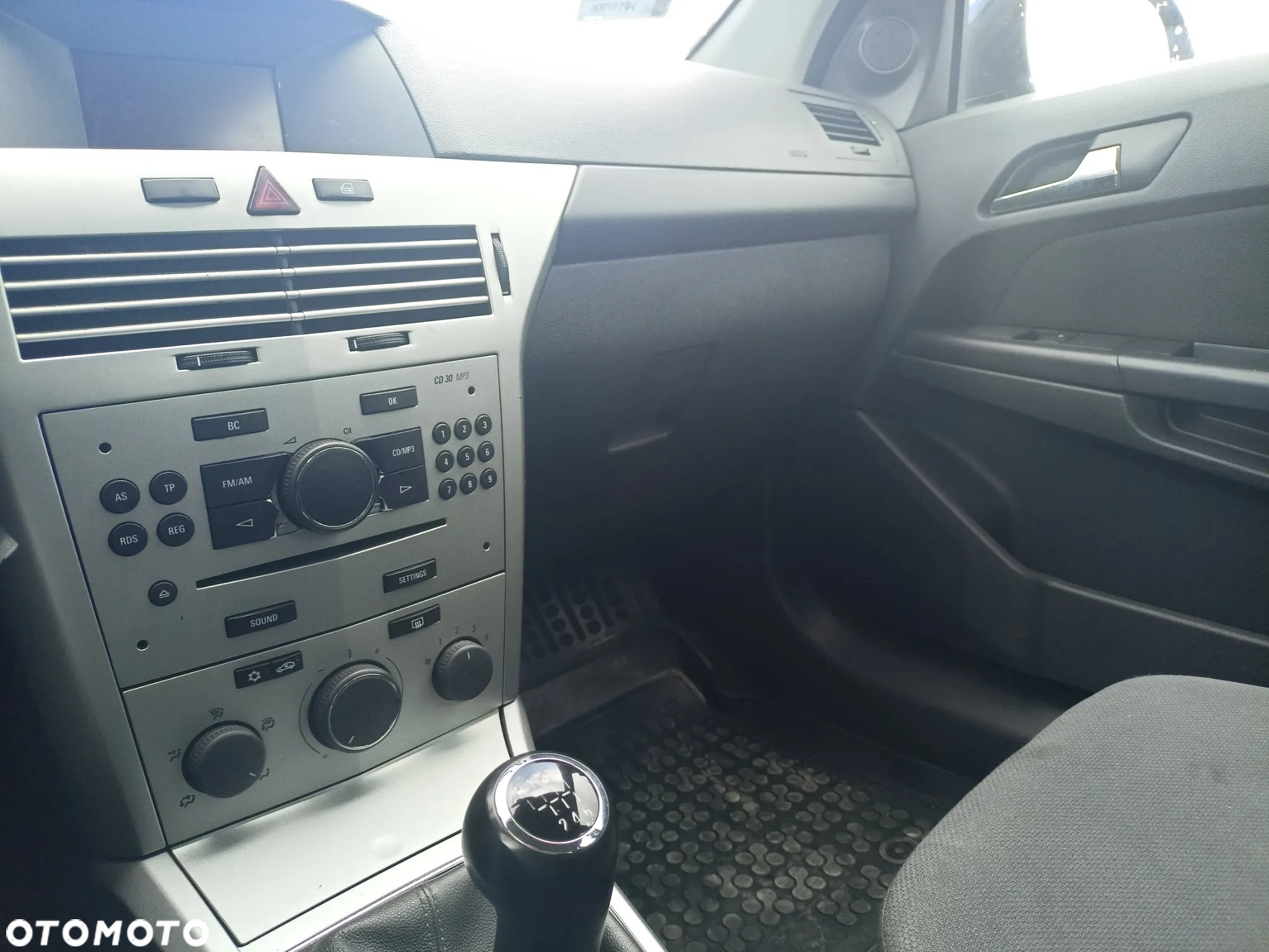 Opel Astra III 1.3 CDTI - 10