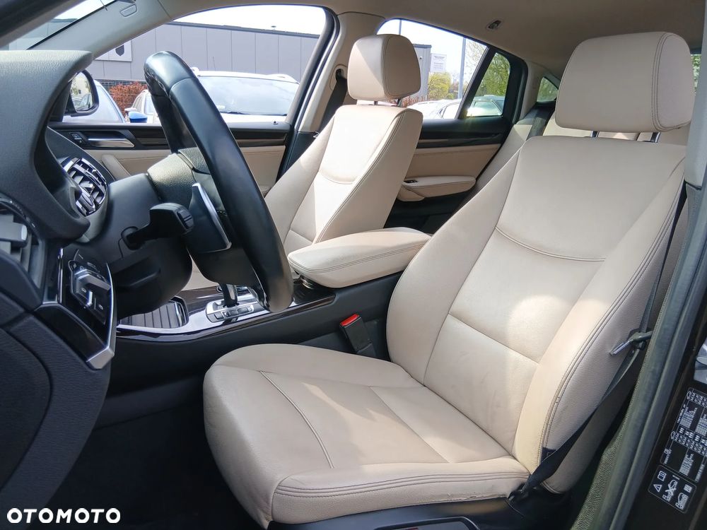 BMW X4 xDrive20d xLine - 16