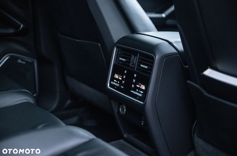 Porsche Cayenne - 13