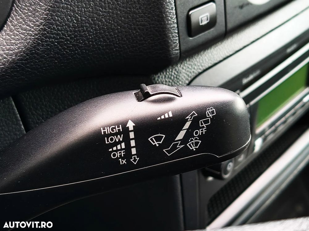 Skoda Fabia 1.2 HTP Active Green tec - 27