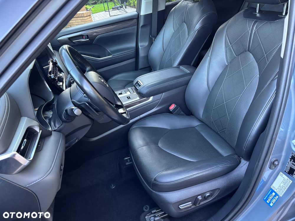 Toyota Highlander 2.5 Hybrid Executive - 28