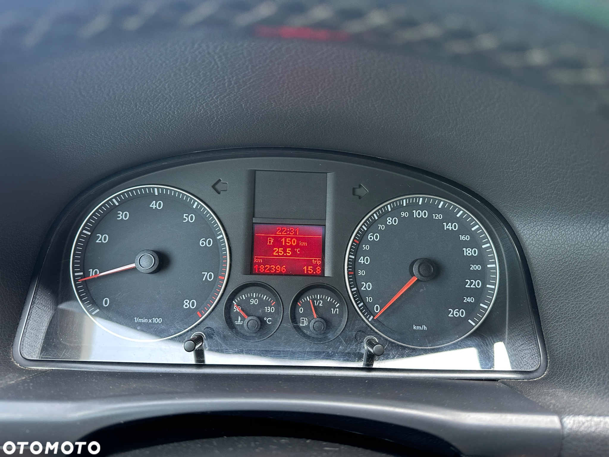 Volkswagen Touran 1.6 - 14