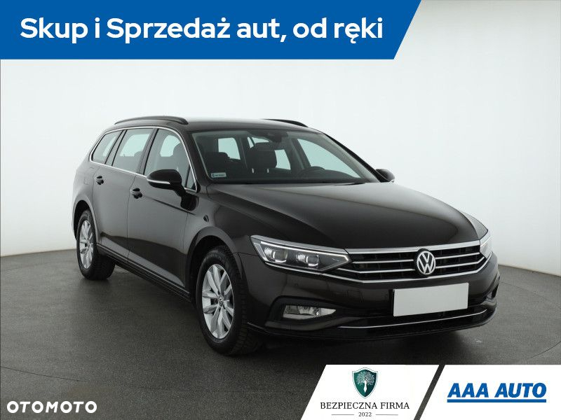 Volkswagen Passat - 2