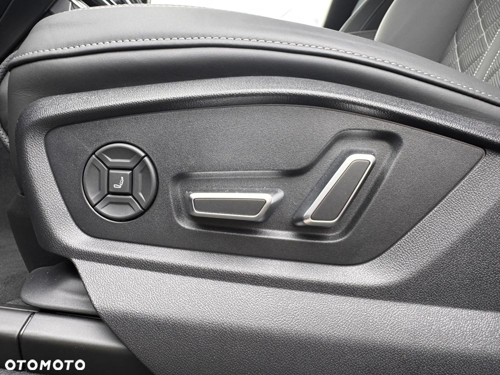 Audi Q8 TFSI e PHEV 360 kW Quattro Tiptronic - 29