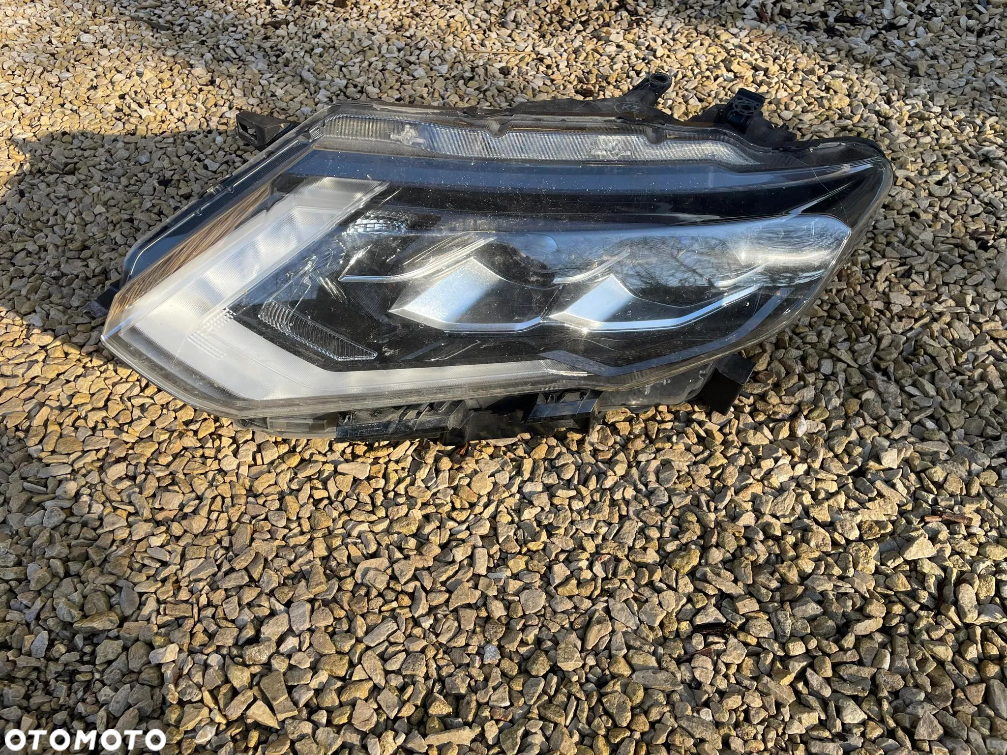 Lampa przednia prawa lewa prawa komplet NISSAN X-TRAIL 2014- 2024 LED - 2