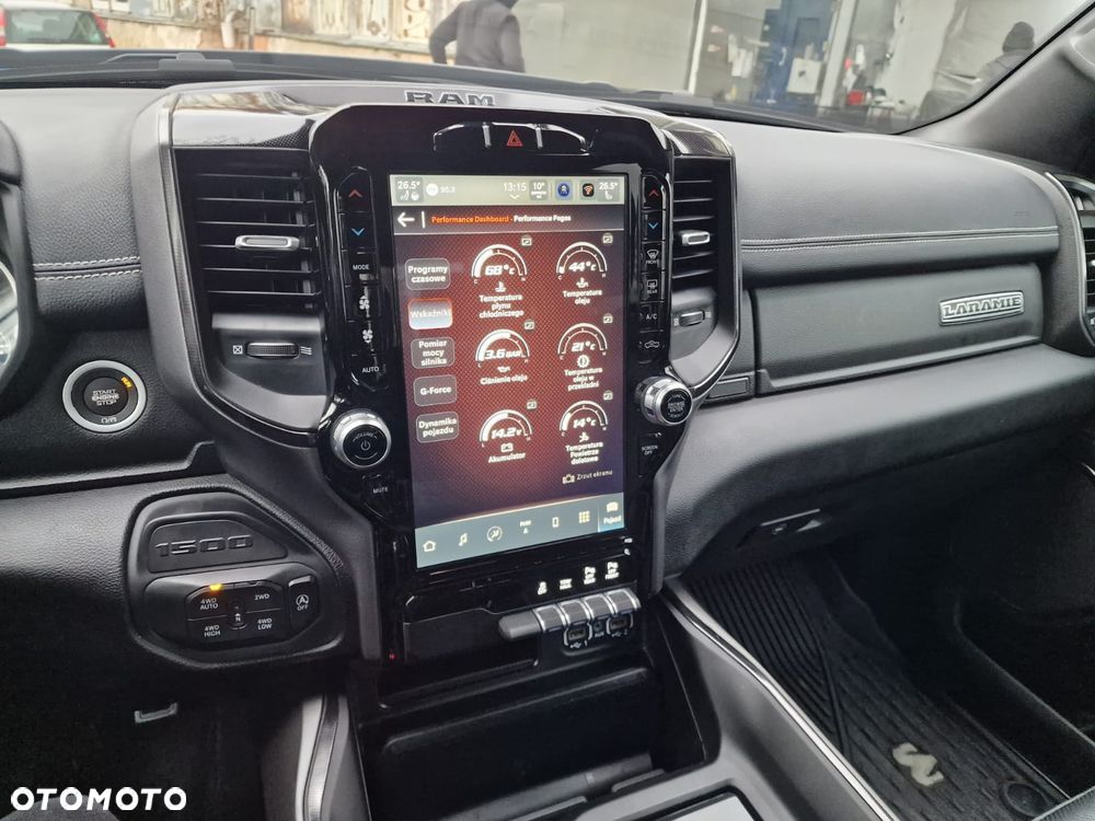 RAM 1500 5.7 Crew Cab Laramie - 23