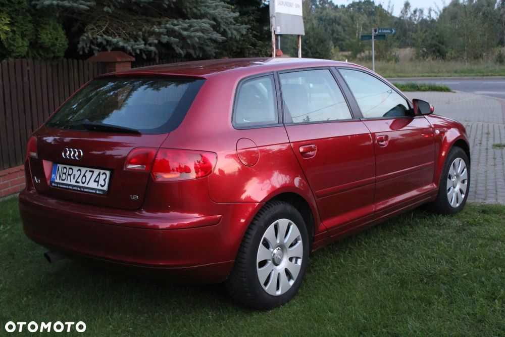 Audi A3 Sportback 1.6 Ambiente - 3