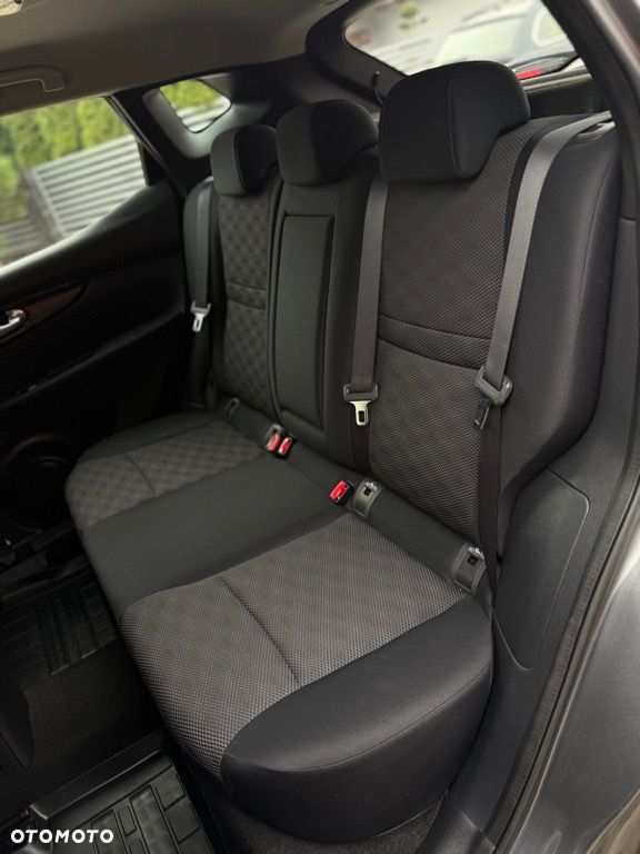 Nissan Qashqai 1.6 DCi Tekna Xtronic EU6 - 8