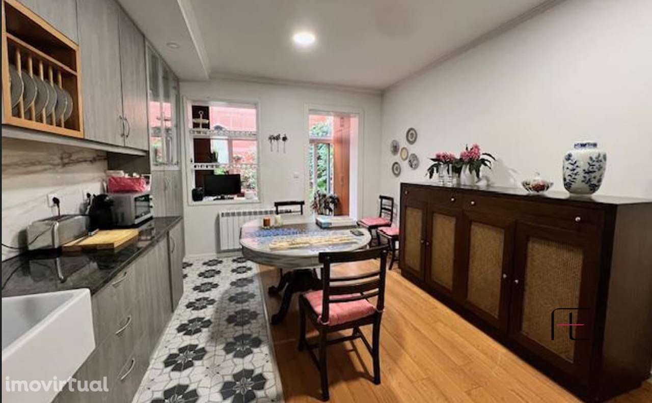 Moradia em Banda T2+1 Triplex Venda em Glória e Vera Cruz,Aveiro - Grande imagem: 2/33